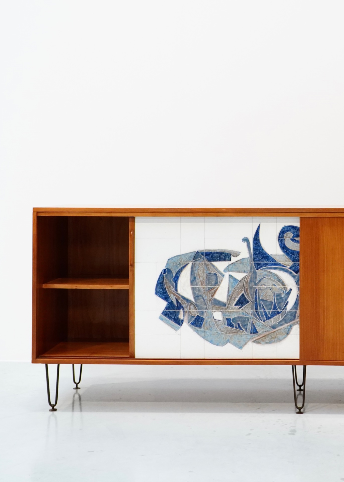 Alfred Hendrickx, Sideboard with Ceramic Art Illustration by Willy